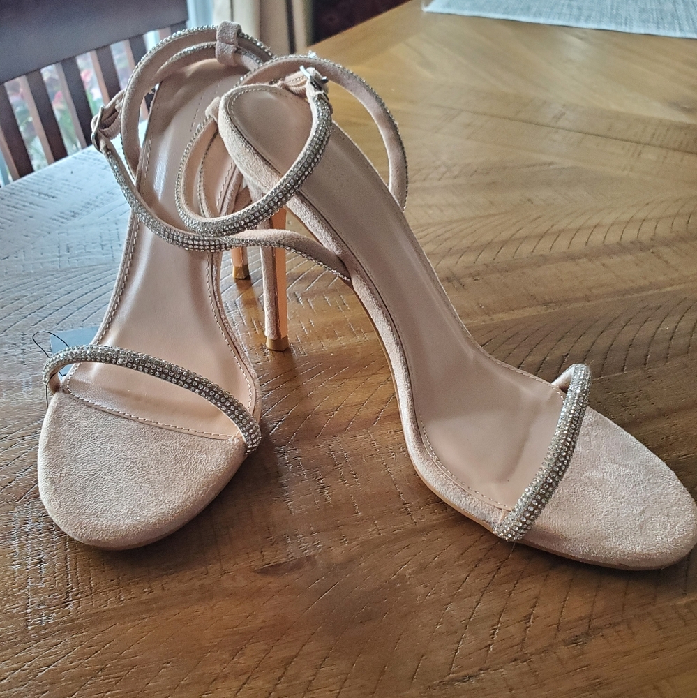 NWT, Sexy Nude Crystal rhinestone ankle strap heels